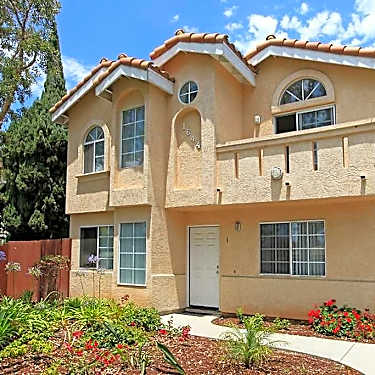 Pacific Beach Townhomes 2050 Garnet Ave San Diego Ca