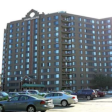 Parkshore Place Senior Apartments 3663 Park Center Blvd Minneapolis Mn Apartments For Rent Rent Com