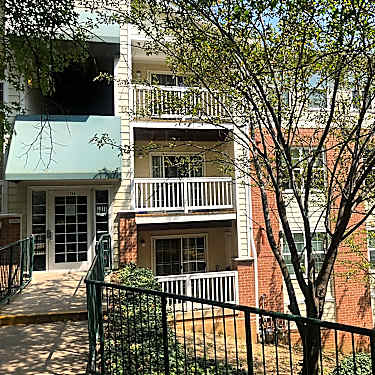 Courthouse Crossings 1410 N Scott St Arlington Va Apartments