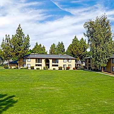Maple Grove 2255 S Maple Fresno Ca Apartments For Rent