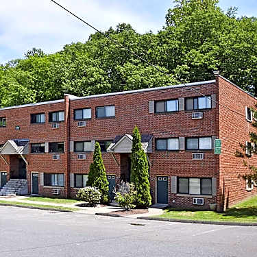 Brookside Apartment Homes 149 Union Street Bristol Ct