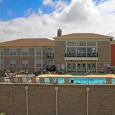 The Waverley Apartments 140 Pope Street Suite 1 Indianapolis