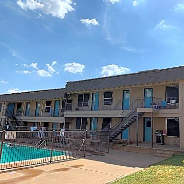 T P Las Palmas 851 S Irving Heights Dr Irving Tx Apartments For Rent Rent Com