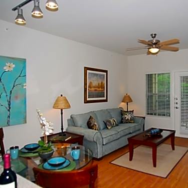 Creekside Villas 590 Ranch Road 967 Buda Tx Apartments For Rent Rent Com