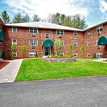 Pine Hill Gardens 120 Flagstone Drive Nashua Nh Apartments