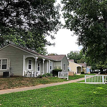 Fairmarket Plaza 6427 Plaza Road Charlotte Nc Apartments For Rent Rent Com