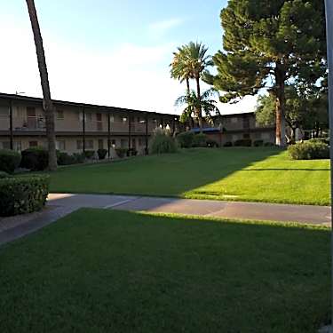 Camelback Properties 5102 N 11th Ave Phoenix Az Apartments For Rent Rent Com