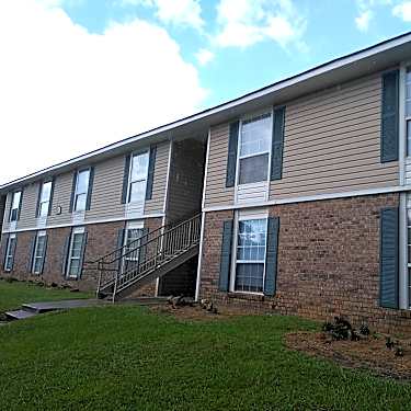 Wood Valley Apartments 1325 Warner St Thomasville Ga