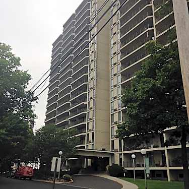 Carriage House 1275 15th St Fort Lee Nj Apartments For Rent