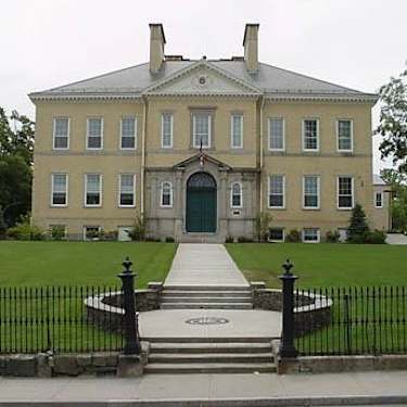 Schoolhouse Apartments 8 Lincoln St North Easton Ma Apartments For Rent Rent Com