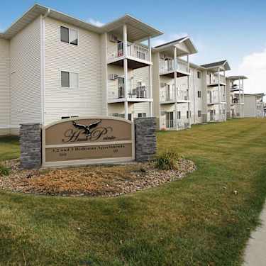 Hawk Pointe Apartments 4201 Montreal Street Bismarck Nd