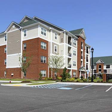 Marcella At Town Center Apartments And Townhomes 101 Benevita Place Hampton Va Apartments For Rent Rent Com