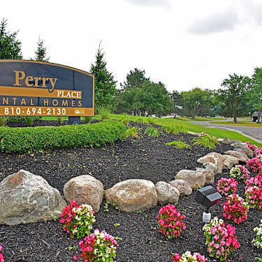 Genesee Village 3200 Wimbleton Dr Flint Mi Apartments For Rent Rent Com