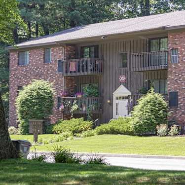 Crescent Village 800 Walnut Drive Clifton Park Ny Apartments