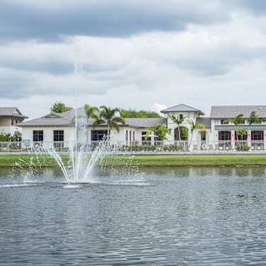 Shalimar At Davie 4901 S University Dr Davie Fl Apartments For Rent Rent Com