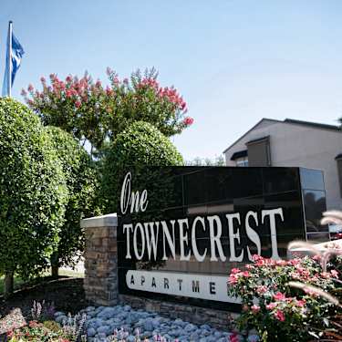 One Townecrest Apartments 1217 Americana Ln Mesquite Tx Apartments For Rent Rent Com