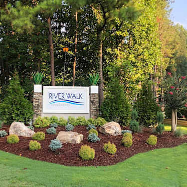 River Walk Apt Homes 5578 Riverside Dr Macon Ga Apartments For Rent Rent Com