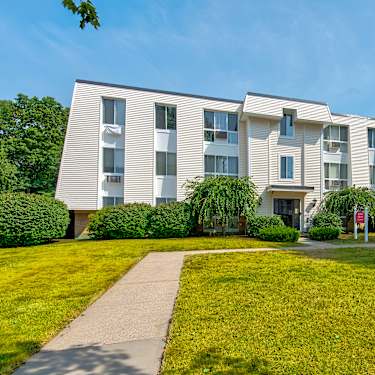 King S Grant 12 Fischer Dr North Kingstown Ri Apartments For Rent Rent Com