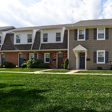 Village Of Olde Hickory 725 Olde Hickory Rd Lancaster Pa Apartments For Rent Rent Com