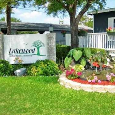 Lakewood Manufactured Home Community