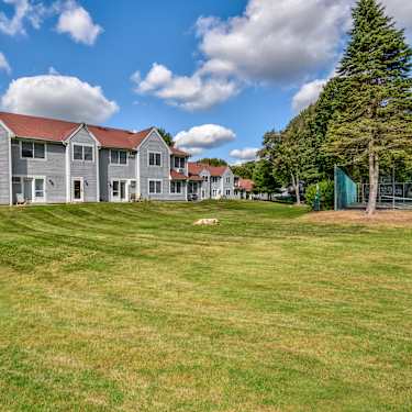 Pondside At Littleton 147 King Street Littleton Ma Apartments For Rent Rent Com