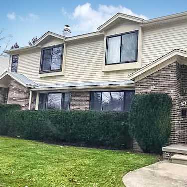 R O C Apartments And Rental Homes 145 Amelia Avenue Royal Oak