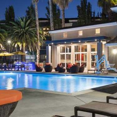 Avalon Silicon Valley 1257 Lakeside Drive Sunnyvale Ca Apartments For Rent Rent Com