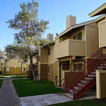 Stonegate 445 Sullivan Ln Sparks Nv Apartments For Rent Rent Com