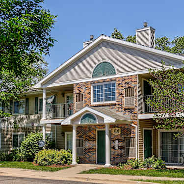 Emerald Creek Apartments 3416 Haleh Circle Se Grand Rapids Mi