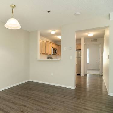 Wyngate Townhomes 1148 Mcandrews Road Burnsville Mn Apartments For Rent Rent Com