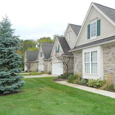 Mallard Pond Apartments 1575 Mallard Pond Drive Howell Mi Apartments For Rent Rent Com
