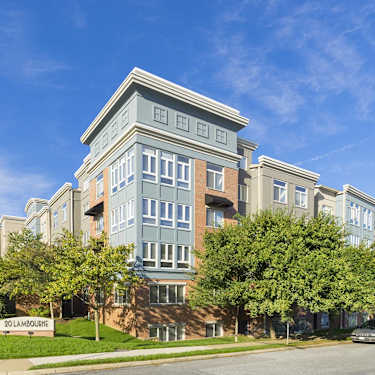 20 Lambourne 20 Lambourne Rd Towson Md Apartments For Rent Rent Com