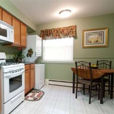 Greenview Gardens 70 Mitchell Rd Hackettstown Nj Apartments For Rent Rent Com