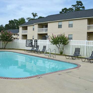 Hidden Lakes 180 Hidden Lake Court Macon Ga Apartments For