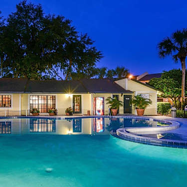 Brookside Manor 3404 Magenta Way Brandon Fl Apartments For Rent Rent Com