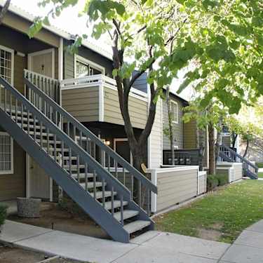Park Vista Apartments 565 Sparks Blvd Sparks Nv Apartments For Rent Rent Com