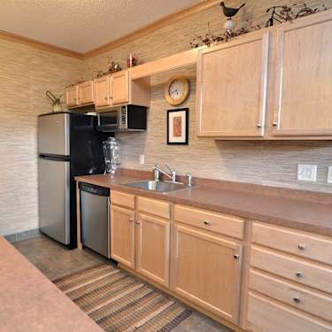The Bluffs Of Burnsville 2800 Selkirk Dr Burnsville Mn Apartments For Rent Rent Com