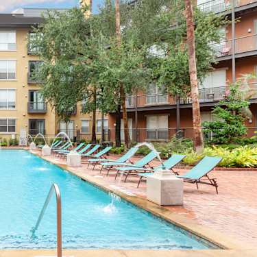 Post Midtown Square 302 Gray St Houston Tx Apartments For Rent Rent Com