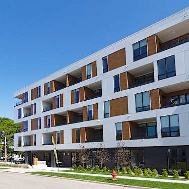 The Easton 1632 N Franklin Place Milwaukee Wi Apartments For Rent Rent Com