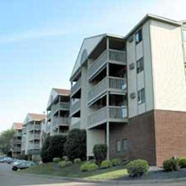 The Ridge Apartments 1380 Bidwell St Saint Paul Mn Apartments For Rent Rent Com