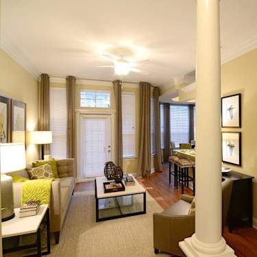 The Foundry At Jeffrey Park Apartments 233 E 1st Avenue