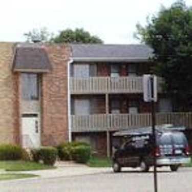 Surrey Drive Apartments