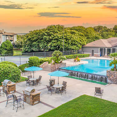 The Oaks At Wilmington Island 909 Penn Waller Rd Savannah Ga Apartments For Rent Rent Com