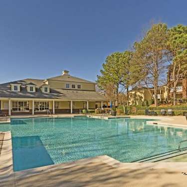 The Redcliffe At Kenton Place 8101 Dunmore Dr Huntersville Nc Apartments For Rent Rent Com