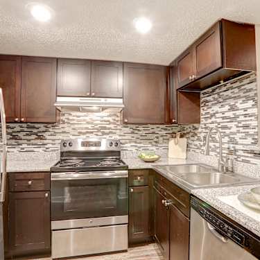 The Arts At West Napoleon 2408 Houma Blvd Metairie La Apartments For Rent Rent Com