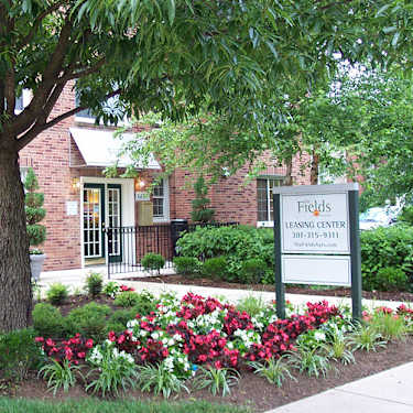 The Fields Of Rockville 600 Mount Vernon Pl Rockville Md Apartments For Rent Rent Com