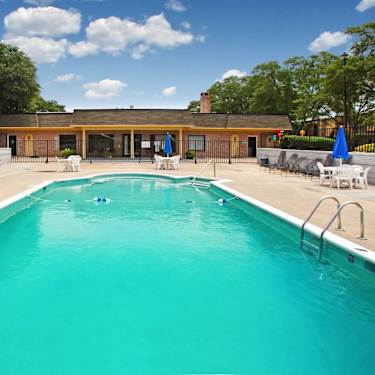 Midtown Oaks 3543 Carter Hill Rd Montgomery Al Apartments For