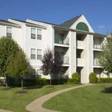 Glen Ridge Commons 12810 Island House Loop Woodbridge Va Apartments For Rent Rent Com