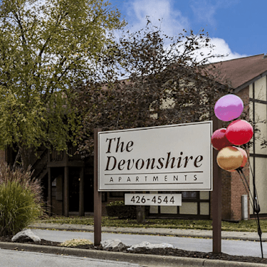 Devonshire Apartments 8301 Doncaster Way Louisville Ky Apartments For Rent Rent Com