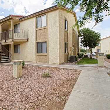 Country Club Greens 350 W 13th Pl Mesa Az Apartments For Rent Rent Com